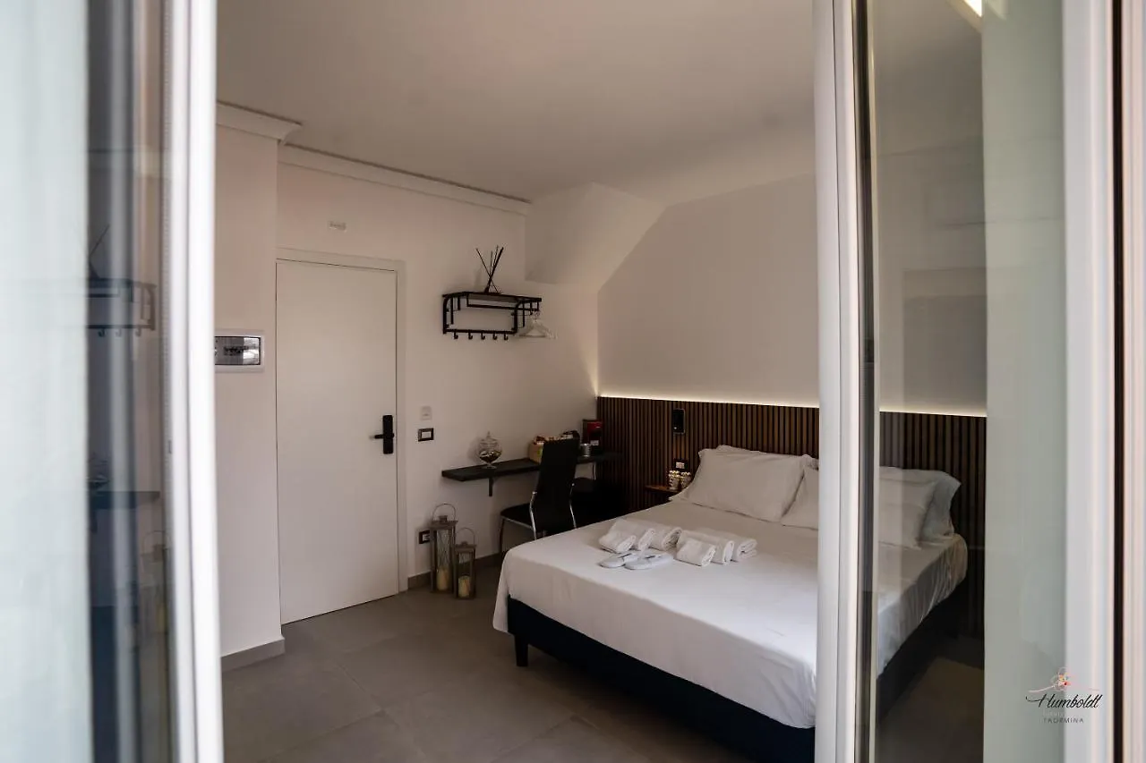 Humboldt Luxury Rooms Ταορμίνα 0*,