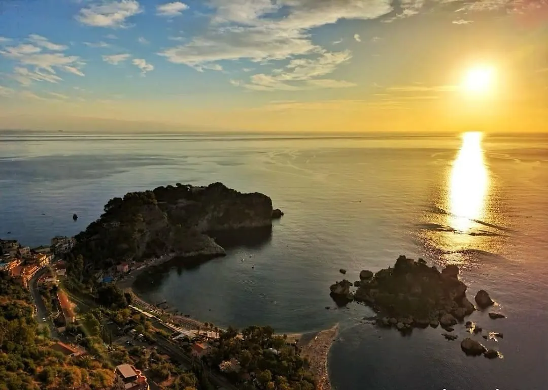 Humboldt Luxury Rooms Ταορμίνα